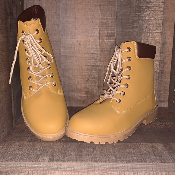 Rue21 Shoes - Rue 21 Combat Boots size 8